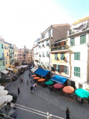 Vintage Flat Ligurian's style